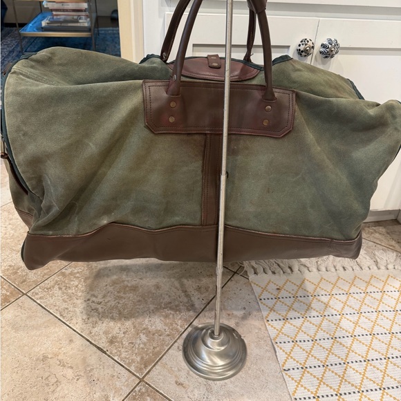Orvis Green and Brown Duffel Bag - Picture 6 of 16